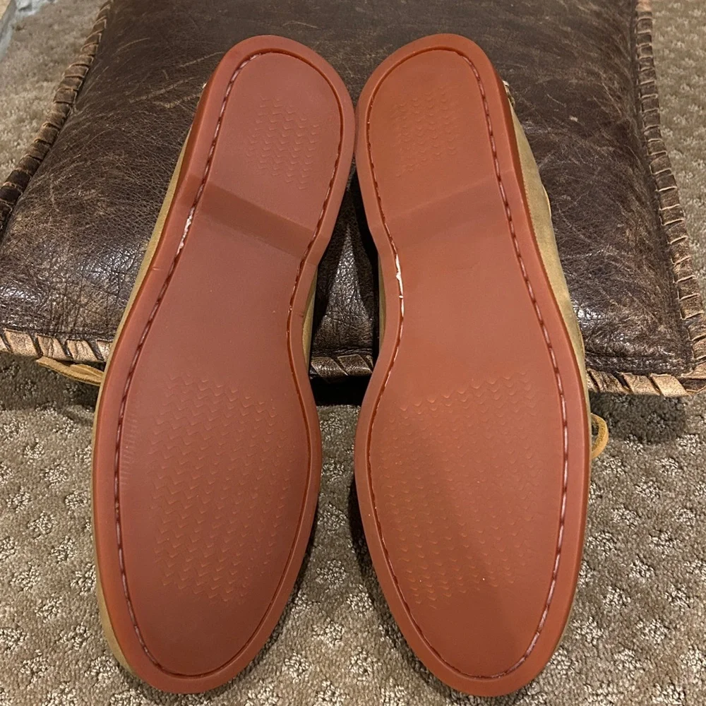 Just Like Sebago’s Froats Tan/Taupe Leather W/Burgundy Rubber Soles Boat Shoes
